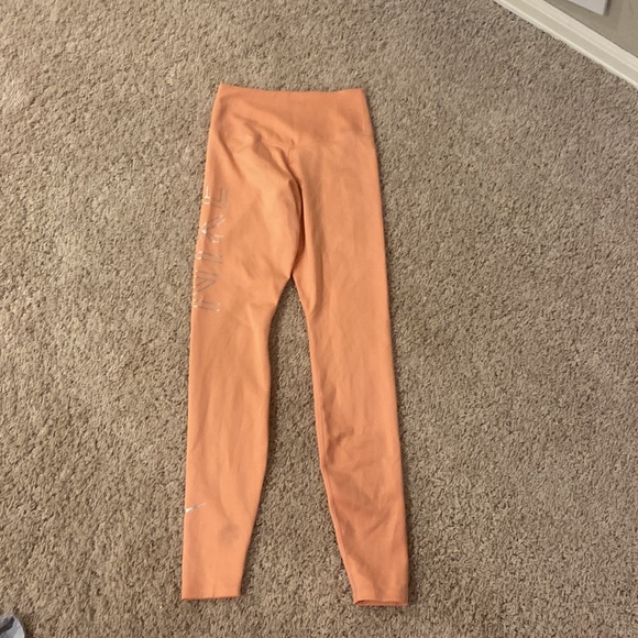 Nike Leggings - Picture 3 of 3